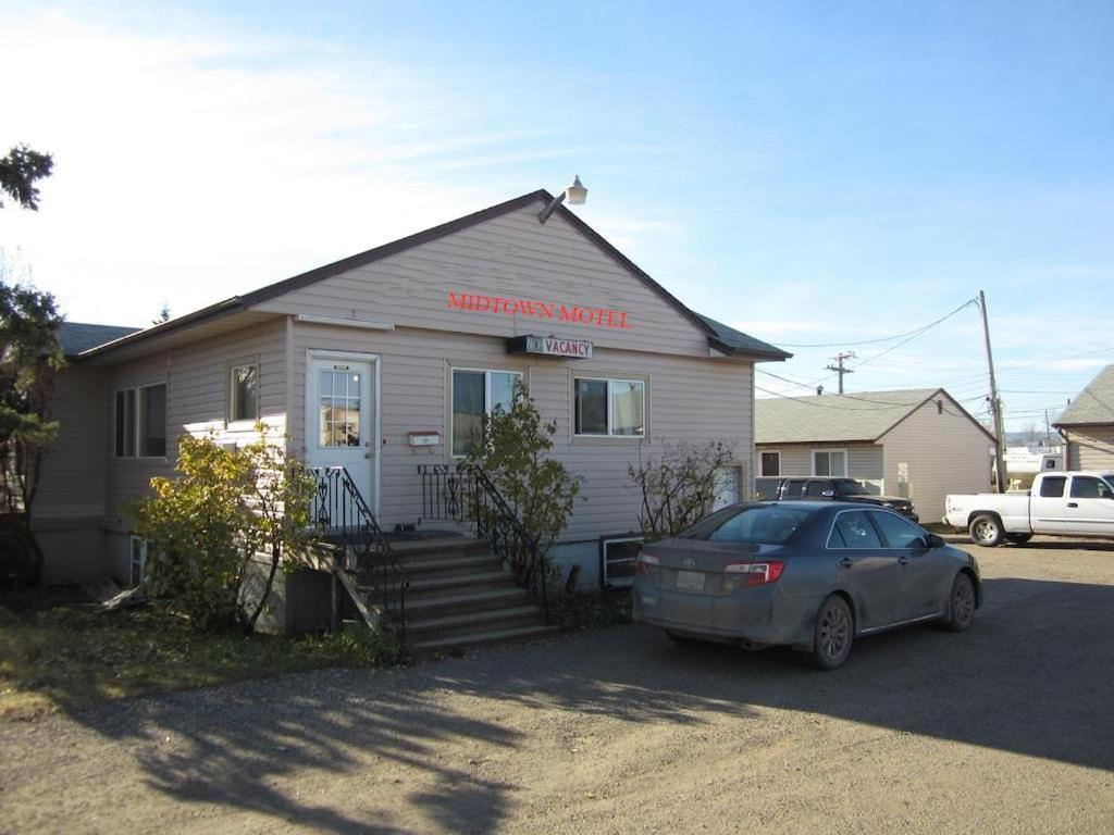 Midtown Motel On Alaska Ave Dawson Creek Extérieur photo